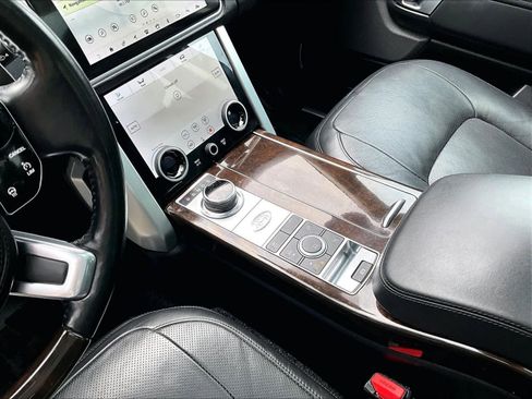 Used 2020 Land Rover Range Rover HSE image 21