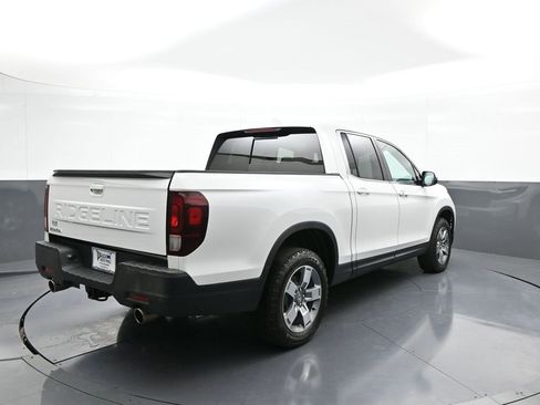 Certified 2025 Honda Ridgeline RTL image 6