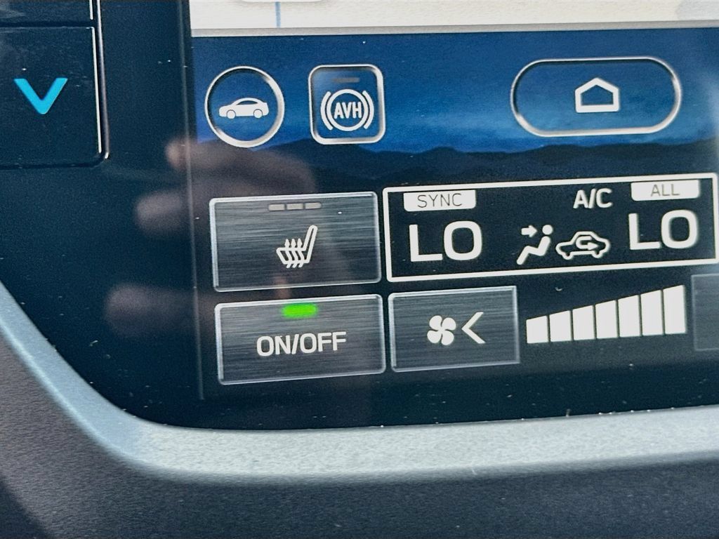 New 2026 Subaru Forester Premium AWD/4WD image 17
