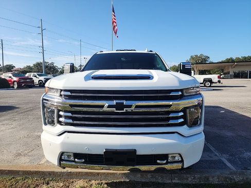 Used 2021 Chevrolet Silverado 3500 High Country image 2