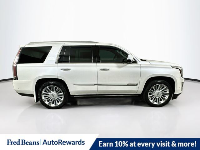 Used 2018 Cadillac Escalade Platinum AWD/4WD image 10