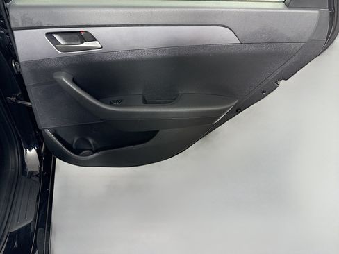 Used 2018 Hyundai Sonata SE w/ Cargo Package FWD image 27