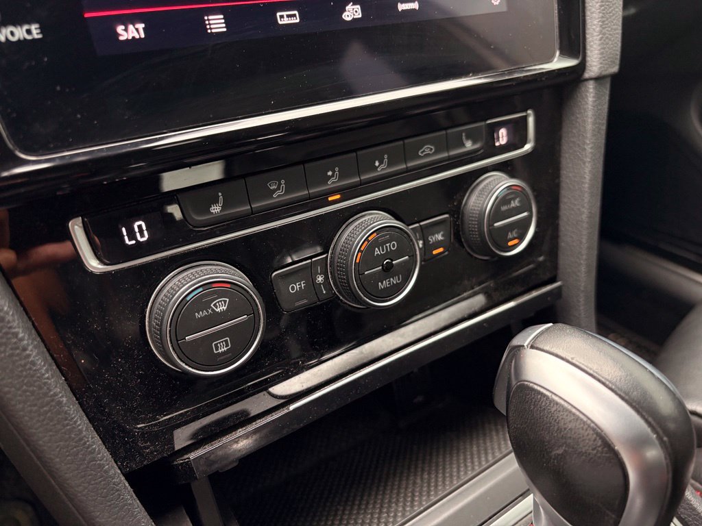 Used 2020 Volkswagen GTI Autobahn FWD image 17