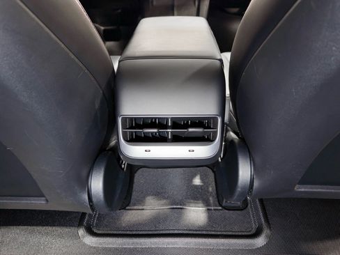 Used 2022 Tesla Model 3 Long Range image 21