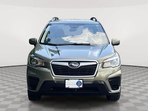 Used 2019 Subaru Forester Premium AWD/4WD image 3