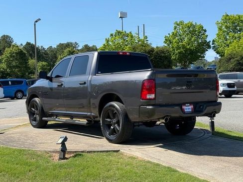 Used 2017 RAM 1500 Express w/ Express Value Package RWD image 5