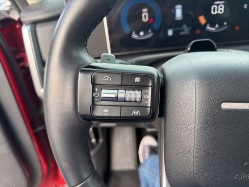 Used 2025 Hyundai Santa Fe SEL image 11