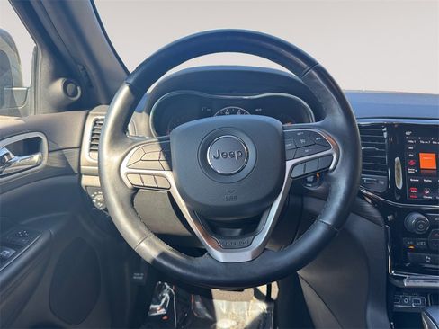 Used 2020 Jeep Grand Cherokee Altitude image 12