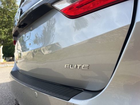 Used 2023 Honda Odyssey Elite image 9