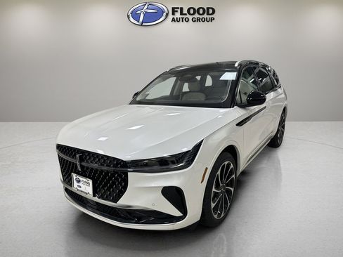 New 2026 Lincoln Nautilus Black Label image 3