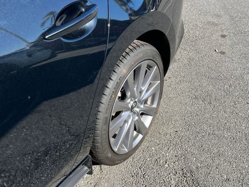 Used 2025 MAZDA MAZDA3 s image 31