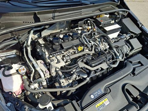 Used 2025 Toyota Corolla SE FWD image 27