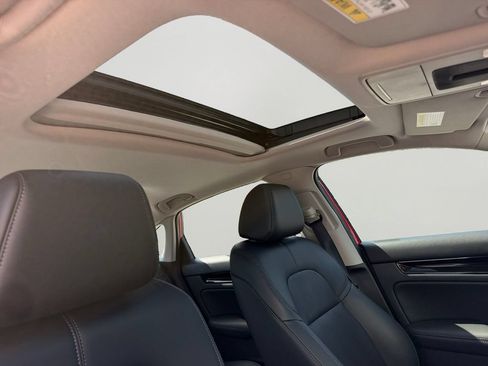 Used 2023 Honda Civic Touring image 7