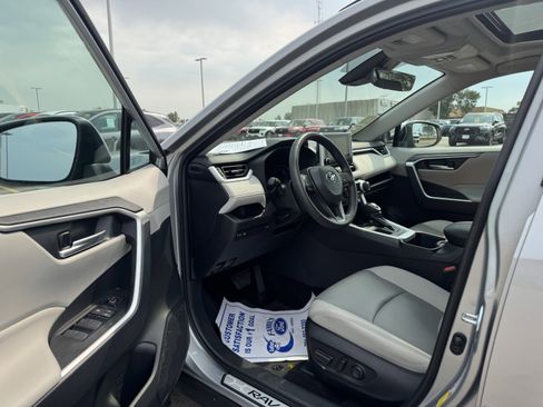 Used 2024 Toyota RAV4 XLE Premium image 18