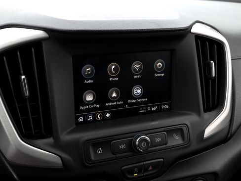 Used 2024 GMC Terrain SLE image 17