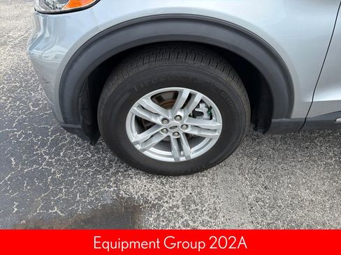 Used 2020 Ford Explorer XLT w/ Equipment Group 202A image 11