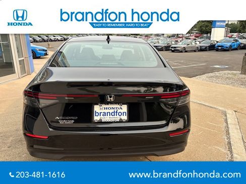 Used 2023 Honda Accord EX image 5