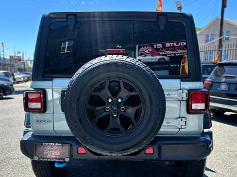 Used 2023 Jeep Wrangler Unlimited AWD/4WD image 5