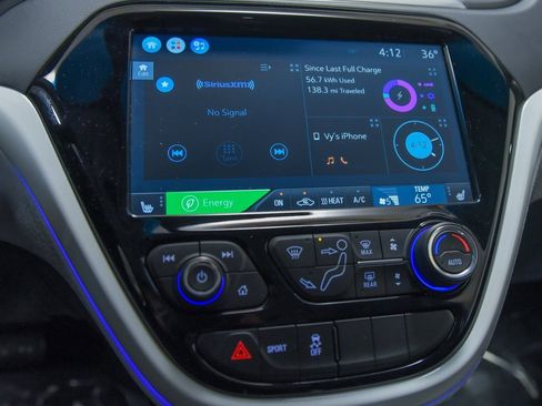 Used 2019 Chevrolet Bolt Premier w/ Infotainment Package image 7