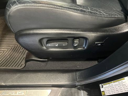 Used 2011 Lexus RX 350 AWD image 30