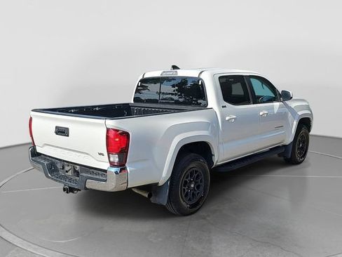 Used 2020 Toyota Tacoma SR5 RWD image 9