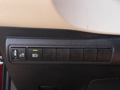 Certified 2025 Toyota Corolla LE FWD image 18