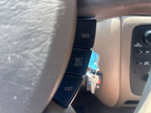 Used 2006 Ford Taurus SE FWD image 28