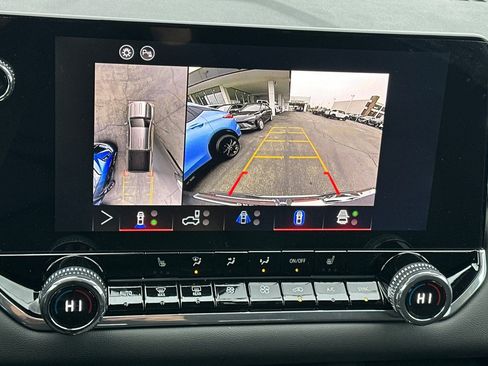 New 2026 GMC Canyon Elevation w/ Convenience Package image 17