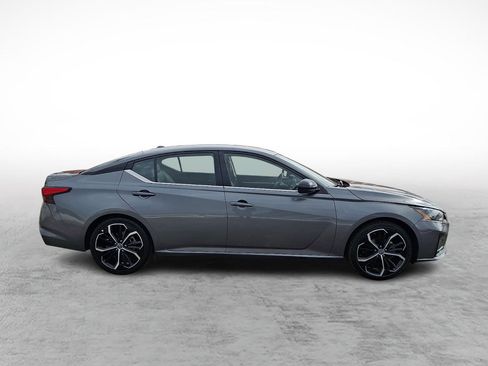 Used 2023 Nissan Altima 2.5 SR image 6