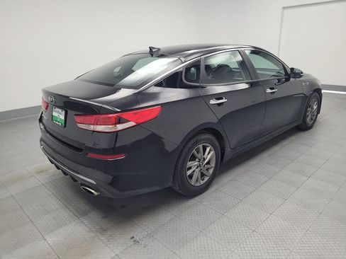 Used 2020 Kia Optima LX image 9