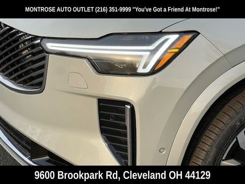 New 2026 Volvo XC90 B6 Plus w/ Protection Package Premier image 9