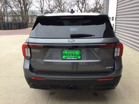 New 2026 Ford Explorer ST-Line image 4