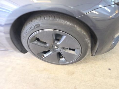 Used 2023 Tesla Model 3 Standard Range RWD image 3