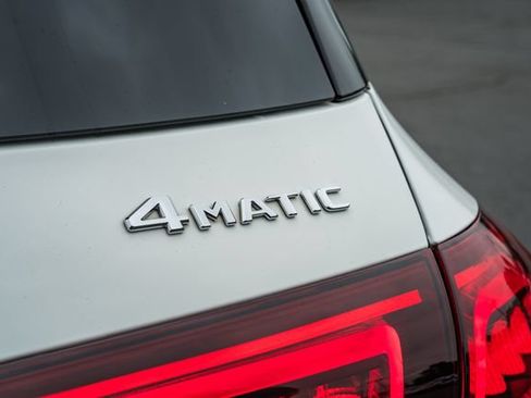 Used 2023 Mercedes-Benz GLE 450 4MATIC image 9