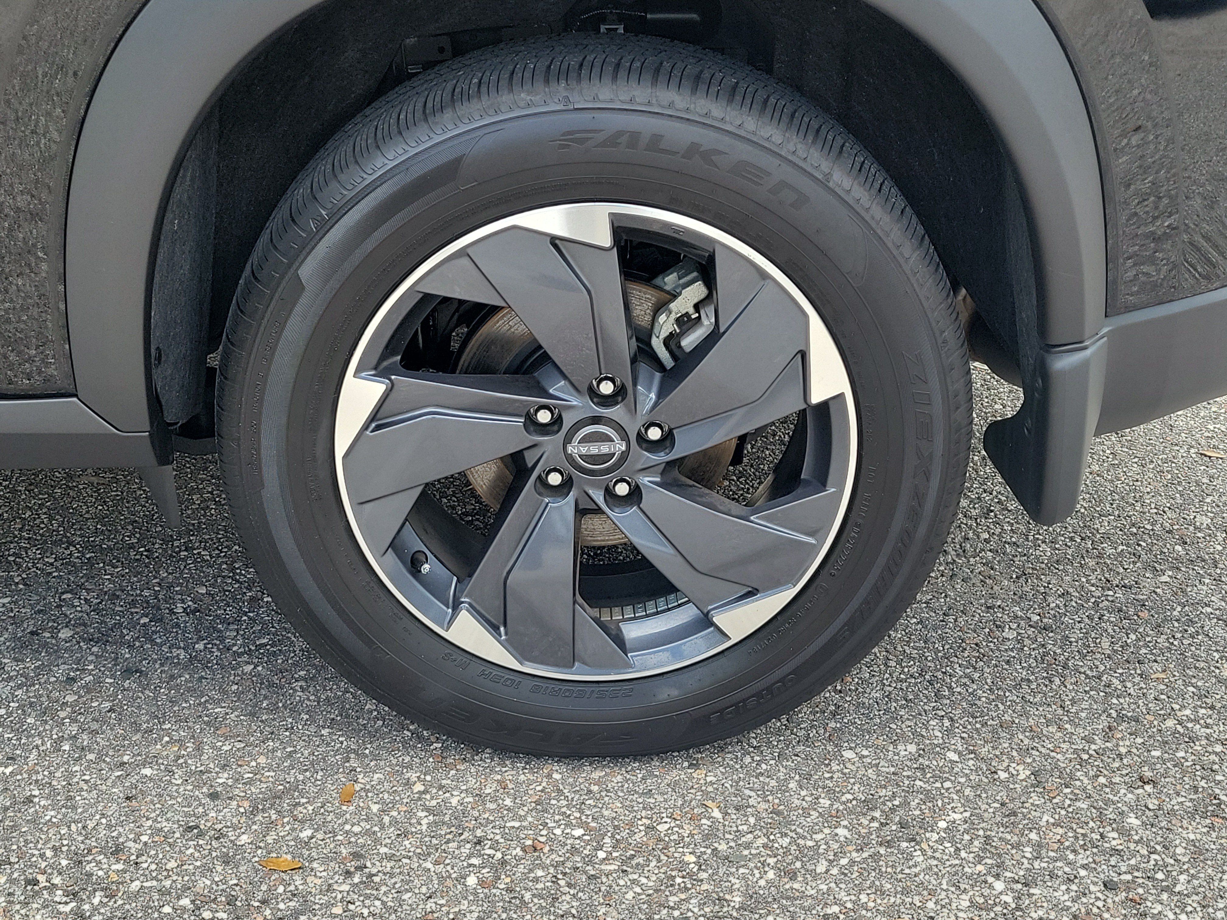 Certified 2026 Nissan Rogue SV w/ Cold Weather Package FWD image 9