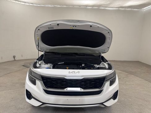 Used 2023 Kia Seltos EX AWD/4WD image 17