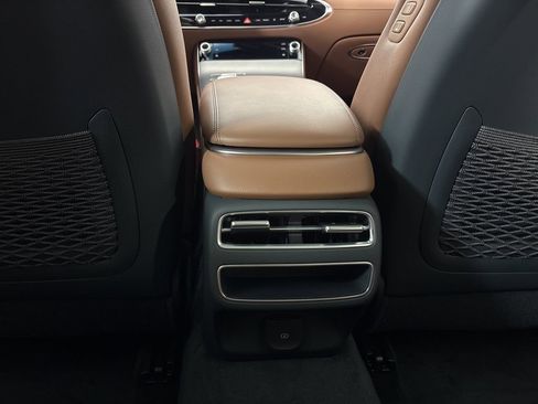 New 2026 Genesis GV70 2.5T Advanced AWD/4WD image 26