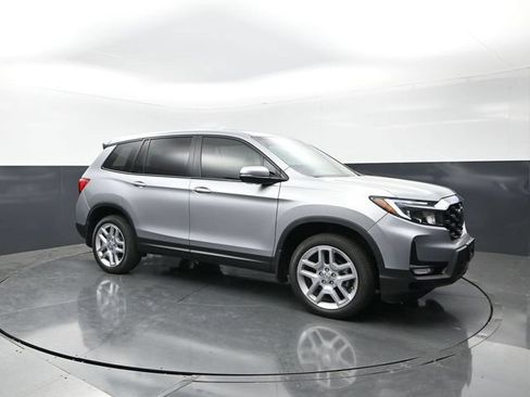Used 2024 Honda Passport EX-L image 1