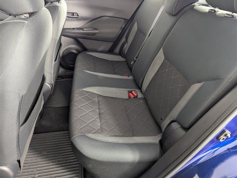 Used 2019 Nissan Kicks SV image 28