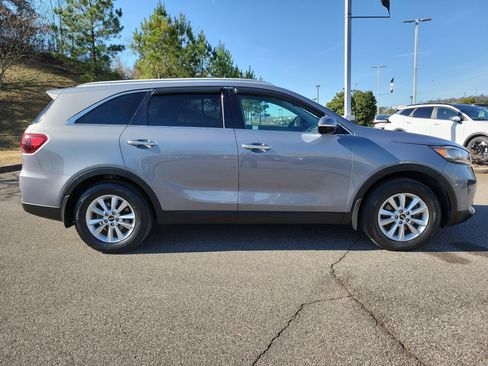 Used 2020 Kia Sorento LX w/ LX I4 Convenience Package image 18