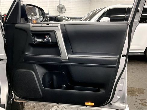 Used 2024 Toyota 4Runner SR5 Premium w/ Moonroof Package image 22