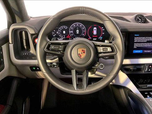 Used 2026 Porsche Cayenne GTS AWD/4WD image 15