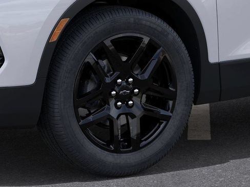 New 2026 Chevrolet Blazer LT w/ Convenience Package AWD/4WD image 9