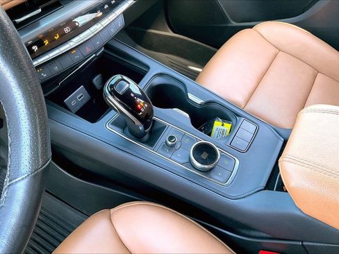 Used 2024 Cadillac XT4 Sport image 20