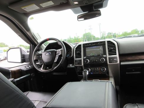 Used 2019 Ford F150 Lariat w/ Equipment Group 502A Luxury AWD/4WD image 28