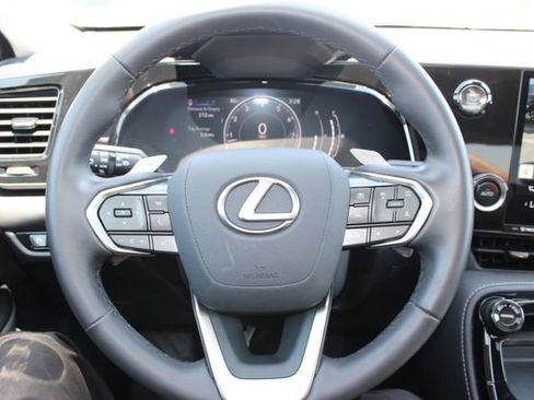 Certified 2025 Lexus NX 250 FWD w/ Accessory Package (Z1) image 16