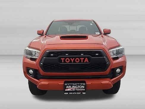 Used 2018 Toyota Tacoma TRD Sport w/ Technology Package AWD/4WD image 7