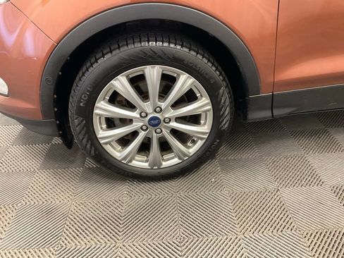 Used 2017 Ford Escape Titanium w/ Canadian Touring Package AWD/4WD image 15