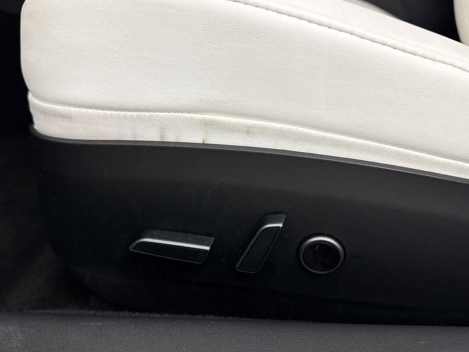 Used 2023 Tesla Model 3 Standard Range RWD image 22