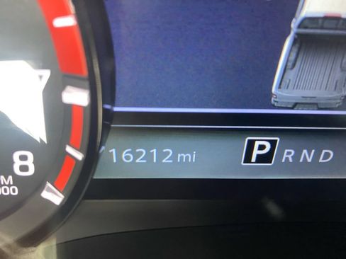 Used 2025 Nissan Frontier PRO-4X w/ Pro Premium Package AWD/4WD image 35